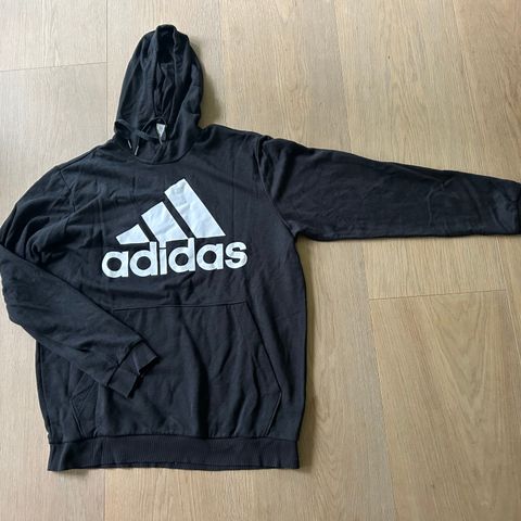 Adidas hettegenser