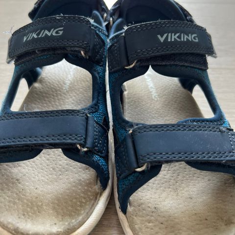 Viking Sandaler str 33