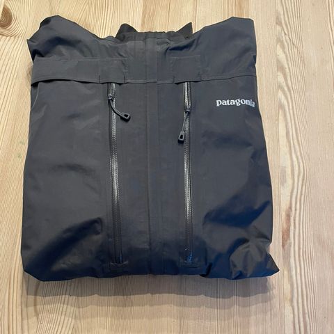 Patagonia minimalist vadejakka str L