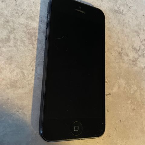 iPhone 5 | 16 gb | Space gray