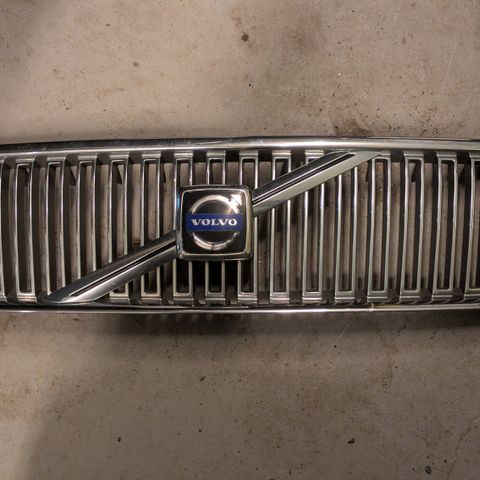 Grill - Volvo V70