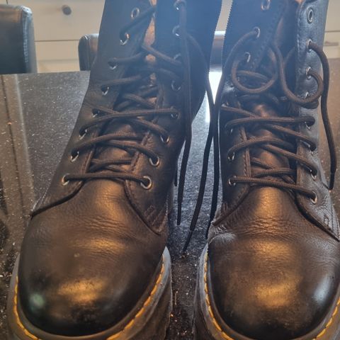 Dr. Martens boots sorte str 40