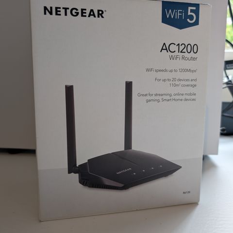 NETGEAR AC1200 Wifi Router selges