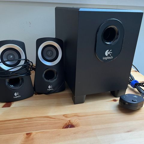 Høyttalersystem m/ subwoofer