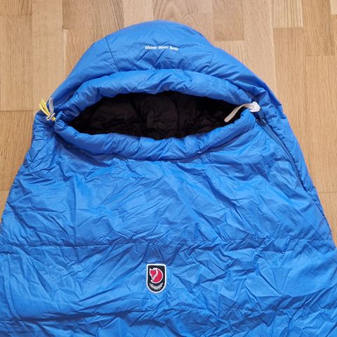 Fjällreven dunsovepose - veier kun 670 g