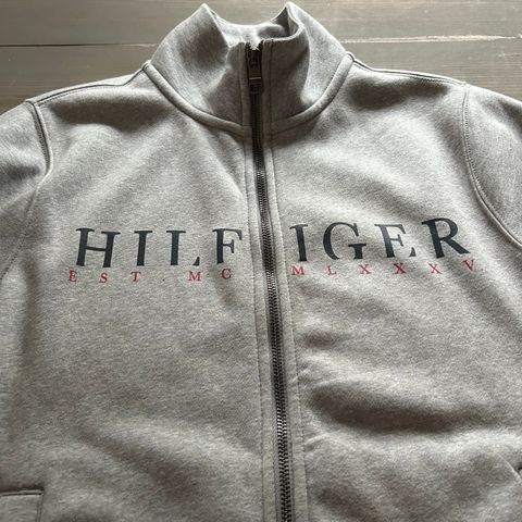 Tommy Hilfiger