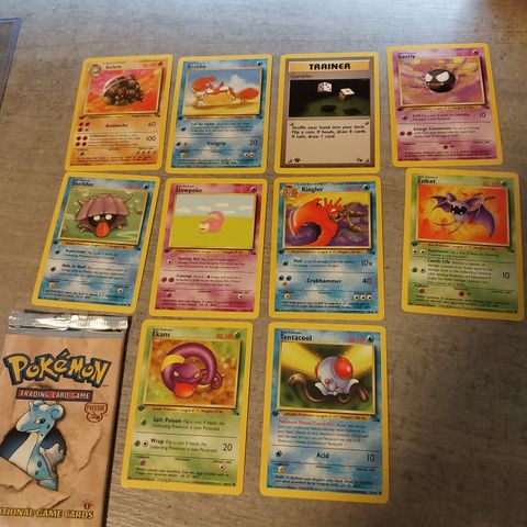 Pokemon 1st edition fossil