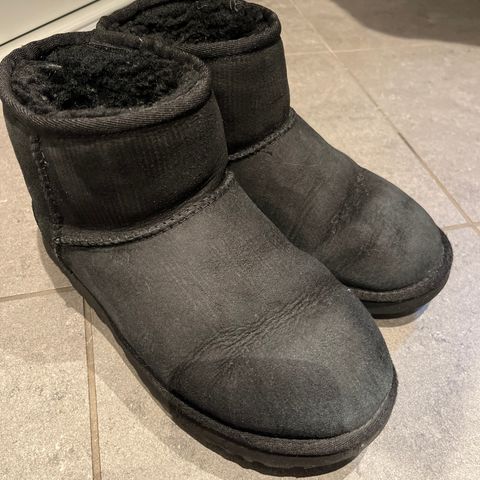 Ugg W mini sorte