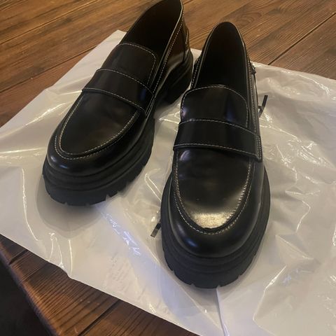 Shoe Biz Copenhagen loafers