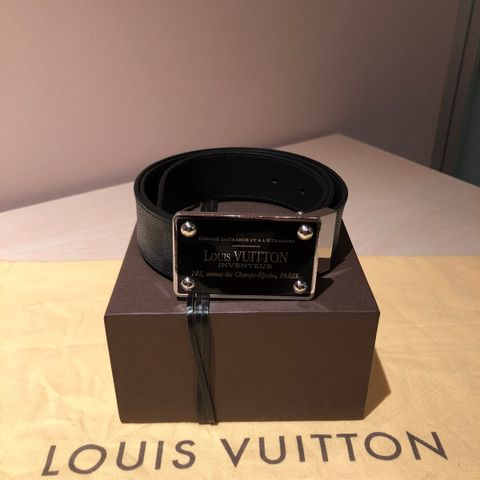 Louis Vuitton Inventeur Reversible Belt