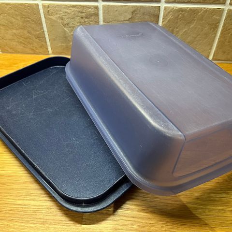 Tupperware osteklokke