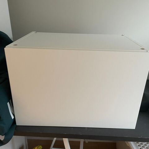 Pent brukt IKEA PLATSA overskap 60 cm