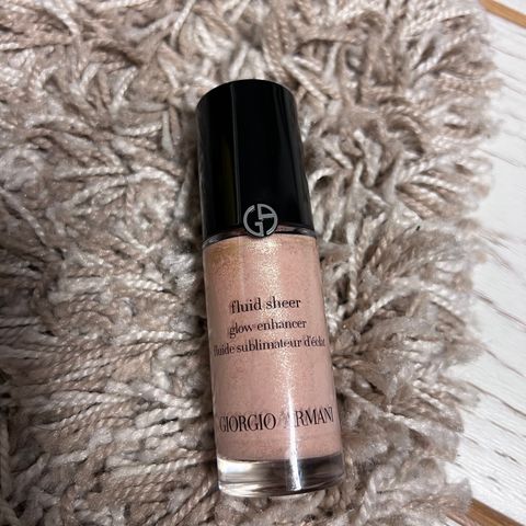 Giorgio Armani fluid sheer highlighter