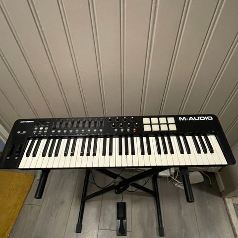 M-Audio Oxygen61 MIDI keyboard