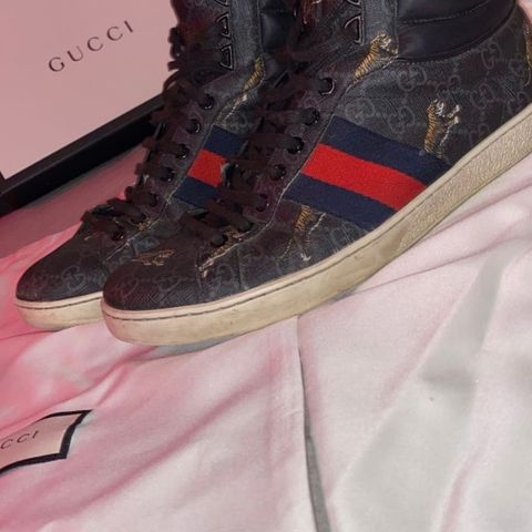 Gucci size 8