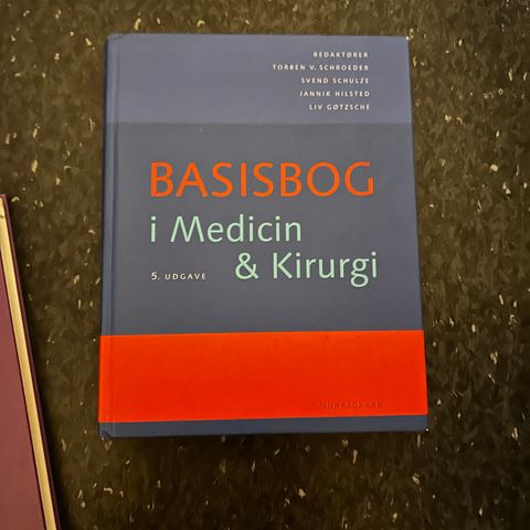 Basisbog i medicin og kirurgi