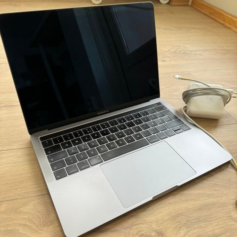 MacBook pro 13-inch 2019 , fire Thunderbolt