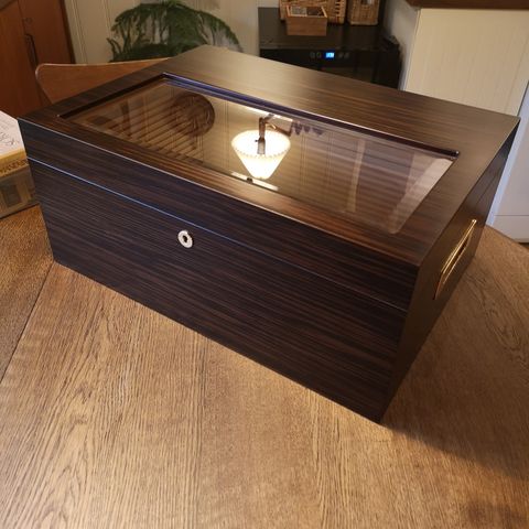 Adorini Vittoria Deluxe Humidor