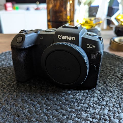 Canon EOS RP kamerahus