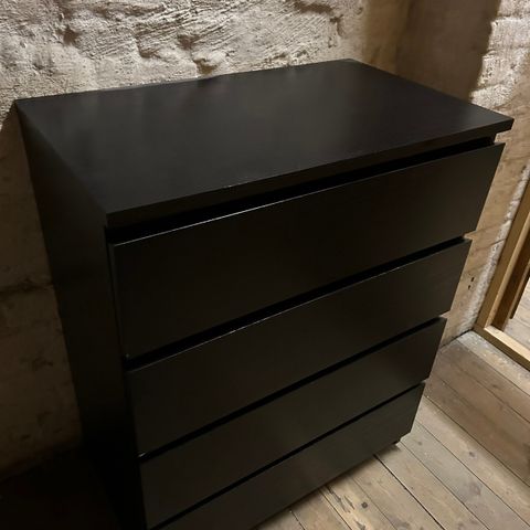 Malm kommode fra ikea