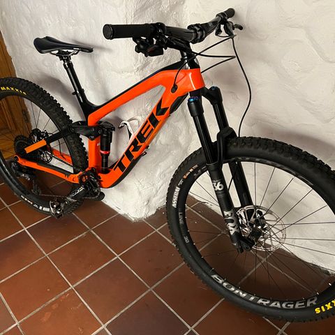 Trek slash