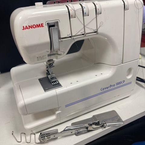 Symaskin janome 1000 cover pro