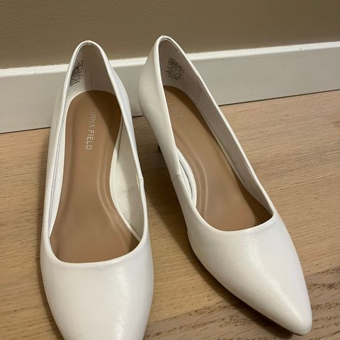 Anna Field klassiske pumps