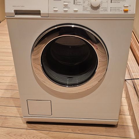 Miele Novotronic W527