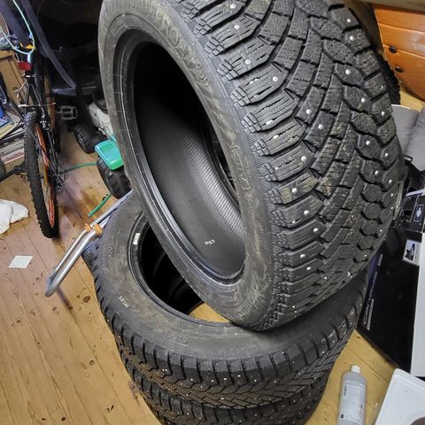 Piggdekk 255/50R19 4stk