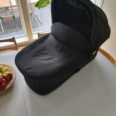 Thule Urban Glide, Bassinet