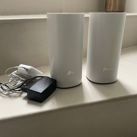 2 stk TP-Link Deco E4 mesh routere.