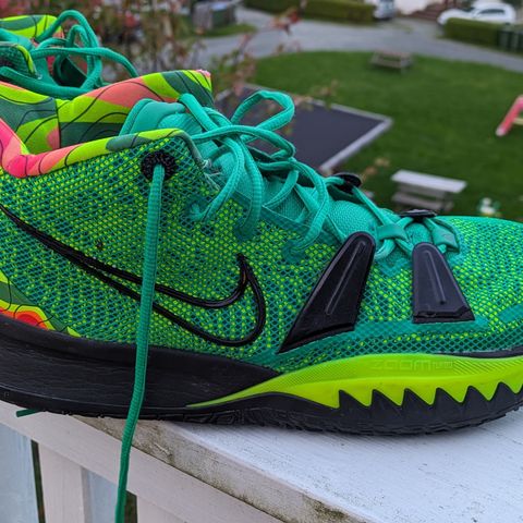 Nike Kyrie Irwing Rio