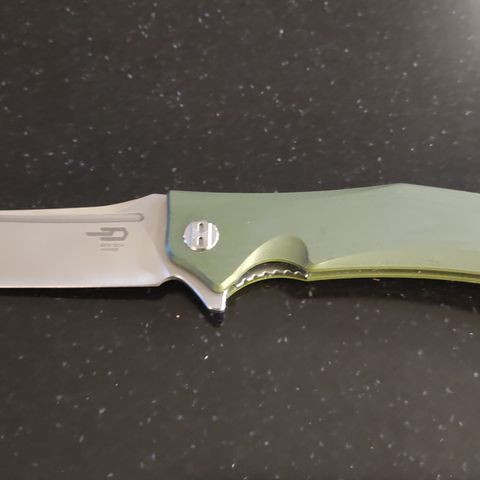 Bestech Scimitar