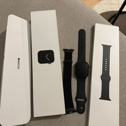 Apple Watch 44mm GPS + cellucar grey/alu black