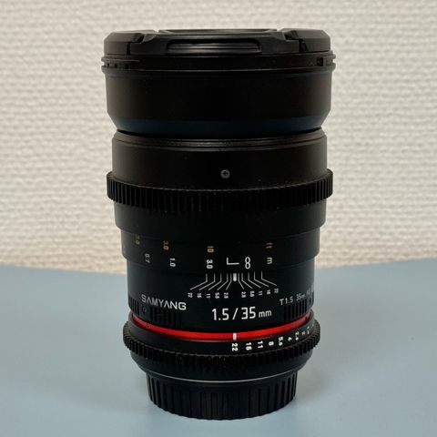 Samyang 35mm T1.5 Cine - EF