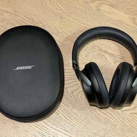 Bose QuietComfort Ultra sort