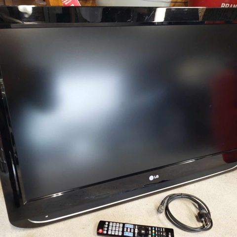 Pent brukt LG 37" TV selges