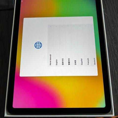 iPad Air 5 10,9"  64gb + Magic keybord til 11" iPad pro og iPad (5.gen) norsk