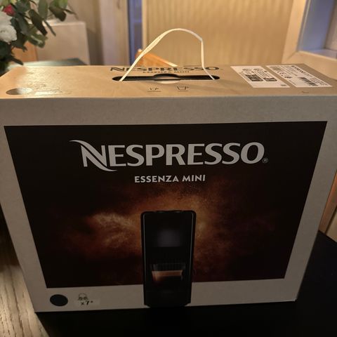 Ubrukt Nespresso Essenza Mini ikke tatt ut av esken