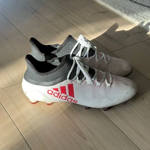 Adidas fotballsko i str. 42 2/3