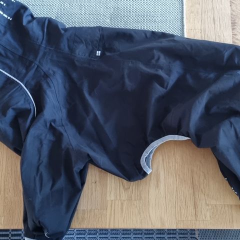 Hurtta  – regndress til hund