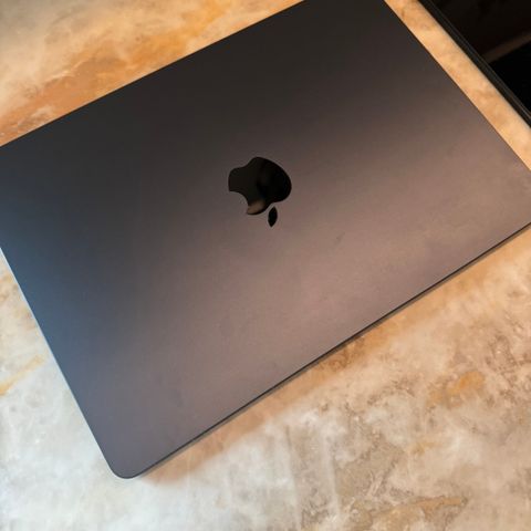 MacBook air 13 (2022)