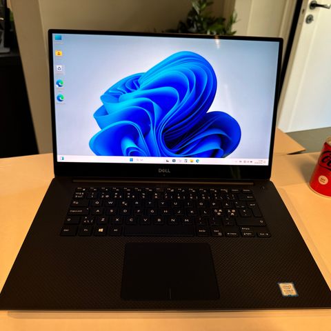 Dell Precision 5530 i7-6Core 32Gb ram 2Tb SSD 15 tommers 4K Touch skjerm