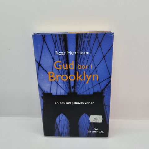 Gud bor i Brooklyn - Roar Henriksen