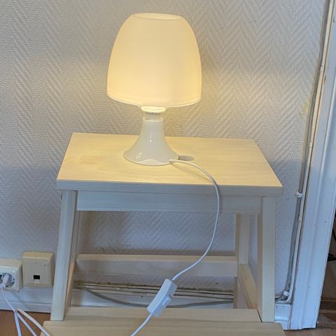 Bordlampe pent brukt