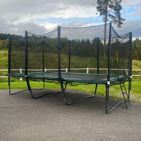 Trampoline 5x3m