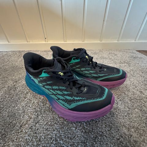 Hoka speedgoat 5 uten indere såle str43