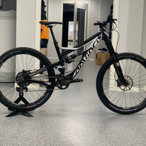 Devinci spartan selges billig