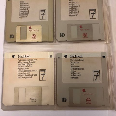 Apple Macintosh system 7, 1991, 8 high density disketter