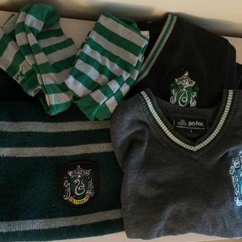 Harry Potter Slytherin /smygard genser, vest, skjerf og sokker